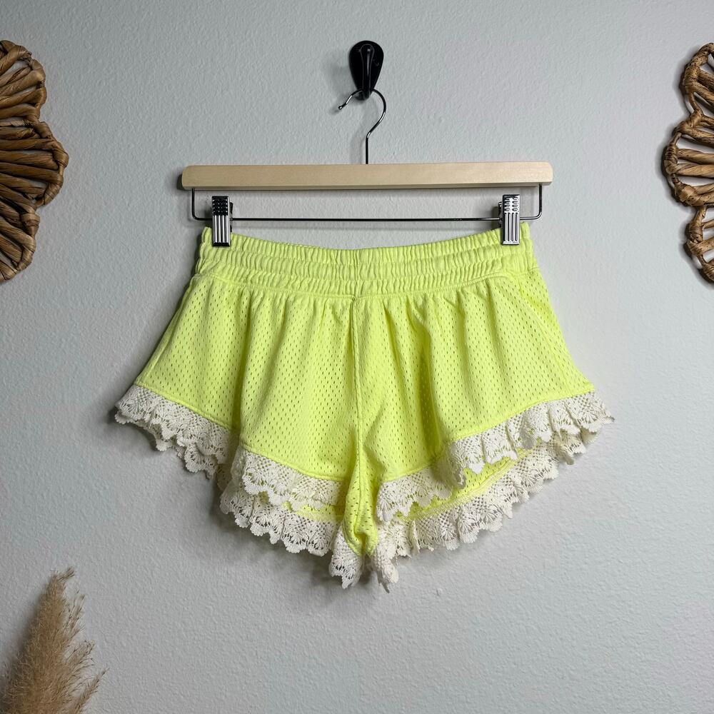 Free People shorts activewear sportswear stretchy yoga workout gym Medium - Picture 5 of 11